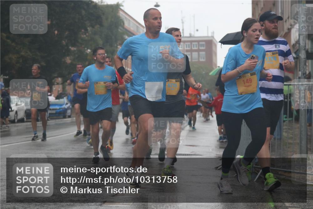 13.09.2026 - Kiel Lauf Markus Tischler http://msf.ph/oto/10313758 13.09.2026 10:41:24 Fleethörn 11067, 5715, 39, 149, 38 meine-sportfotos.de