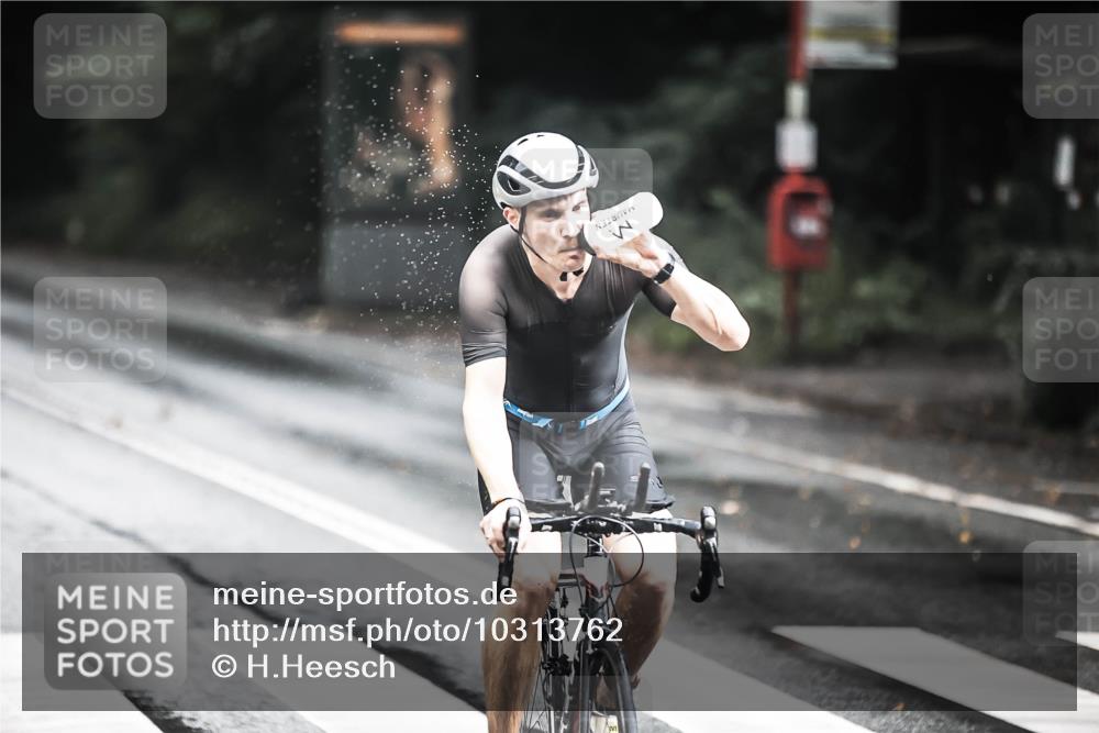 13.09.2026 - Stadtparktriathlon H.Heesch http://msf.ph/oto/10313762 13.09.2026 11:48:24 Radfahren 739, 842, 891, 897 meine-sportfotos.de