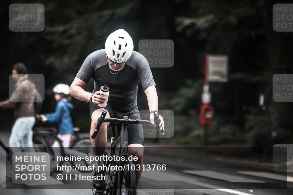 13.09.2026 - Stadtparktriathlon H.Heesch http://msf.ph/oto/10313766 13.09.2026 12:56:09 Radfahren 1191, 1200, 1234, 1291, 1297 meine-sportfotos.de