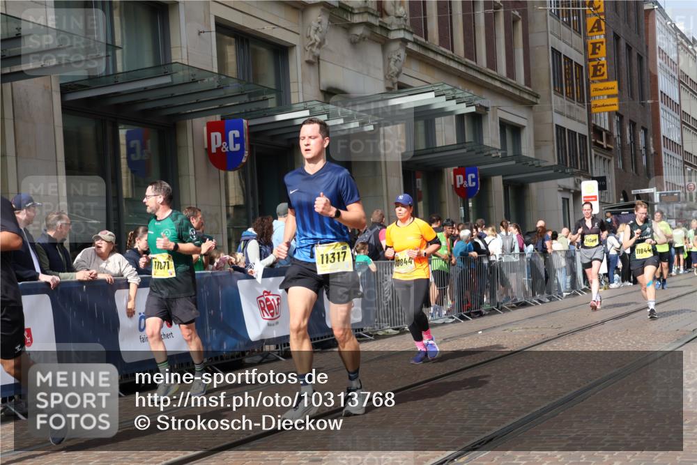13.09.2026 - 21. swb-Marathon Bremen Strokosch-Dieckow http://msf.ph/oto/10313768 13.09.2026 10:56:20 Ziel 10240, 10356, 10372, 10486, 10540, 10675, 10721, 10771, 10824, 10844, 10888, 10936, 11064, 11069, 11256, 11349, 11407, 11474, 11601, 11795, 11844, 11855, 11871, 11872, 11911, 11996, 12284, 12434, 12543, 10184, 10211, 10246, 10298, 10322, 10365, 10443, 10670, 10699, 10844, 10949, 10957, 10960, 11219, 11280, 11317, 11570, 11693, 11782, 11790, 11795, 12452, 12476, 13565 meine-sportfotos.de