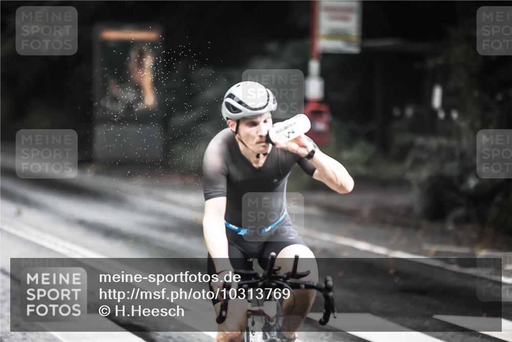 13.09.2026 - Stadtparktriathlon H.Heesch http://msf.ph/oto/10313769 13.09.2026 11:48:24 Radfahren 739, 842, 891, 897 meine-sportfotos.de