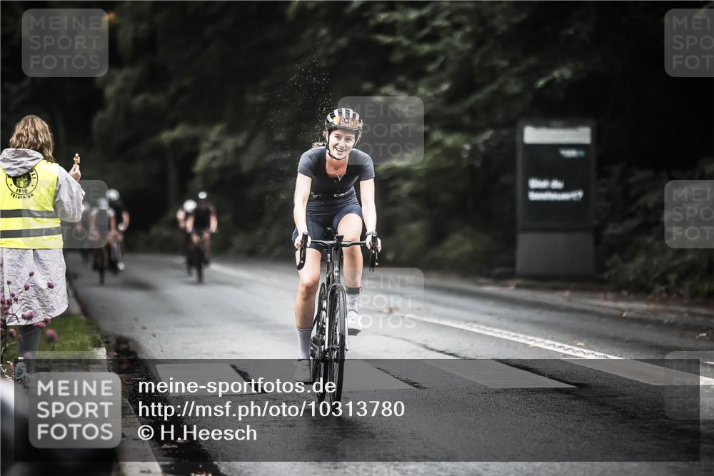 13.09.2026 - Stadtparktriathlon H.Heesch http://msf.ph/oto/10313780 13.09.2026 12:56:15 Radfahren 1154, 1191, 1260, 1268, 1297, 1426 meine-sportfotos.de