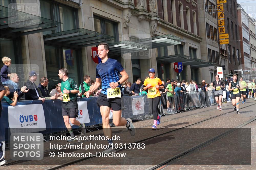 13.09.2026 - 21. swb-Marathon Bremen Strokosch-Dieckow http://msf.ph/oto/10313783 13.09.2026 10:56:20 Ziel 10240, 10356, 10372, 10486, 10540, 10675, 10721, 10771, 10824, 10844, 10888, 10936, 11064, 11069, 11256, 11349, 11407, 11474, 11601, 11795, 11844, 11855, 11871, 11872, 11911, 11996, 12284, 12434, 12543, 10184, 10211, 10246, 10298, 10322, 10365, 10443, 10670, 10699, 10844, 10949, 10957, 10960, 11219, 11280, 11317, 11570, 11693, 11782, 11790, 11795, 12452, 12476, 13565 meine-sportfotos.de