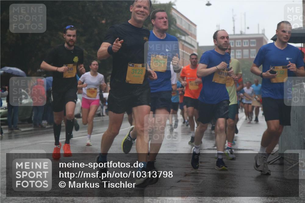 13.09.2026 - Kiel Lauf Markus Tischler http://msf.ph/oto/10313798 13.09.2026 10:41:29 Fleethörn 245, 38, 3123, 38, 10450, 127, 4718, 681, 38, 132 meine-sportfotos.de