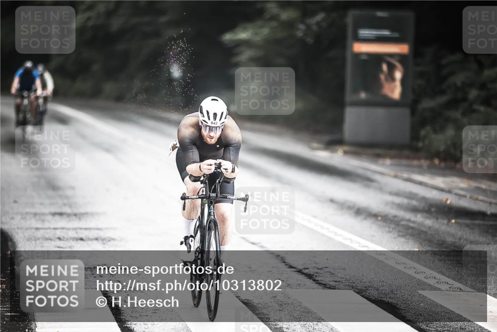 13.09.2026 - Stadtparktriathlon H.Heesch http://msf.ph/oto/10313802 13.09.2026 11:48:26 Radfahren 842, 884, 891, 897 meine-sportfotos.de