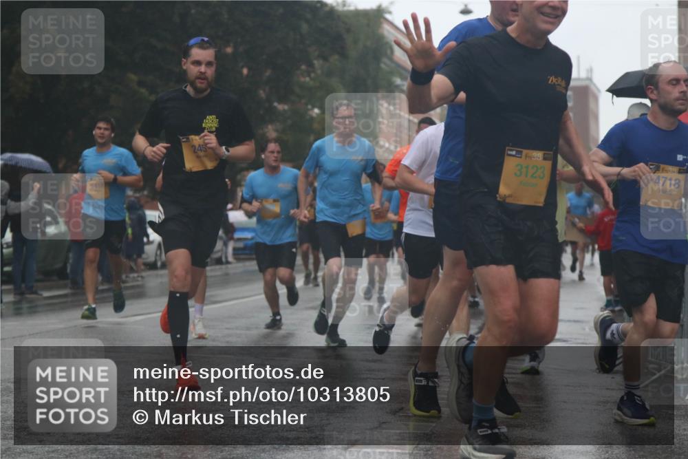 13.09.2026 - Kiel Lauf Markus Tischler http://msf.ph/oto/10313805 13.09.2026 10:41:29 Fleethörn 245, 398, 3123, 38, 4718 meine-sportfotos.de