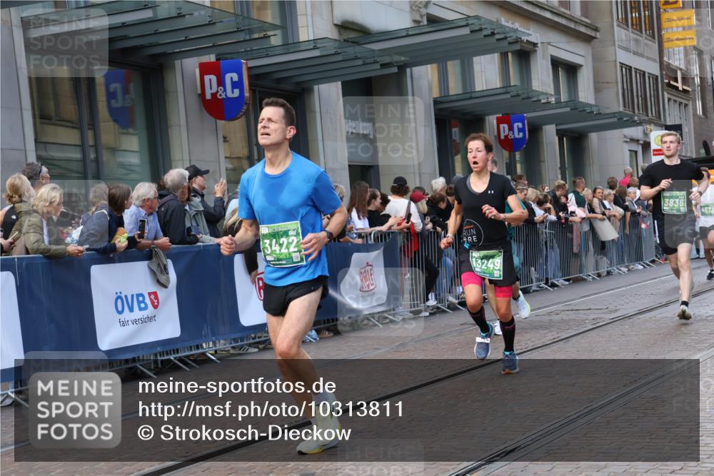 13.09.2026 - 21. swb-Marathon Bremen Strokosch-Dieckow http://msf.ph/oto/10313811 13.09.2026 13:15:31 Ziel 145, 982, 1033, 1955, 2733, 3119, 3149, 3422, 3536, 3689, 3836, 3991, 4573, 4823, 5430, 5474, 5533, 5588, 5913, 6481, 6515, 7307, 7413, 9029, 9122, 9278, 9475, 9777, 13149, 13249, 1445, 1664, 3346, 3357, 3743, 4111, 4212, 4646, 4653, 4663, 5003, 5149, 5385, 6011, 6162, 6526, 6773, 6902, 7203, 7291, 7346, 7497, 7515, 7717, 7730, 7992, 8086, 8254, 8255, 9029, 9253, 9391, 9483, 9777, 13137, 13139 meine-sportfotos.de