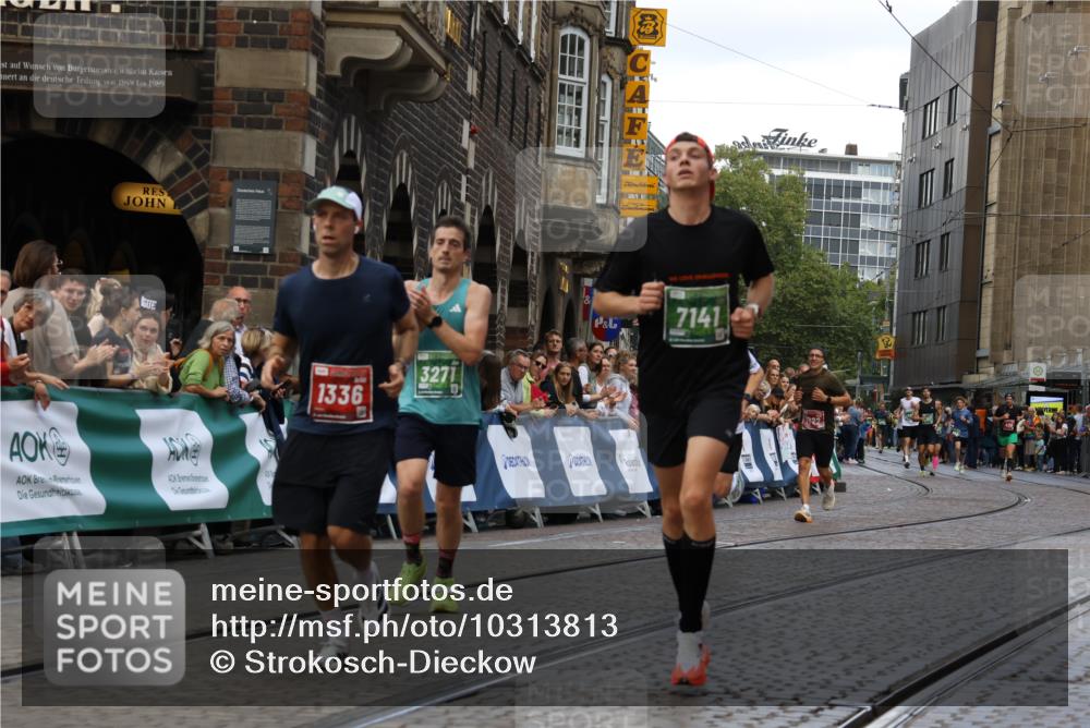 13.09.2026 - 21. swb-Marathon Bremen Strokosch-Dieckow http://msf.ph/oto/10313813 13.09.2026 13:05:28 Ziel 1336, 1822, 2297, 3196, 4025, 4729, 7102, 9273, 1301, 1562, 1879, 3242, 3271, 5199, 5725, 6579, 7141 meine-sportfotos.de