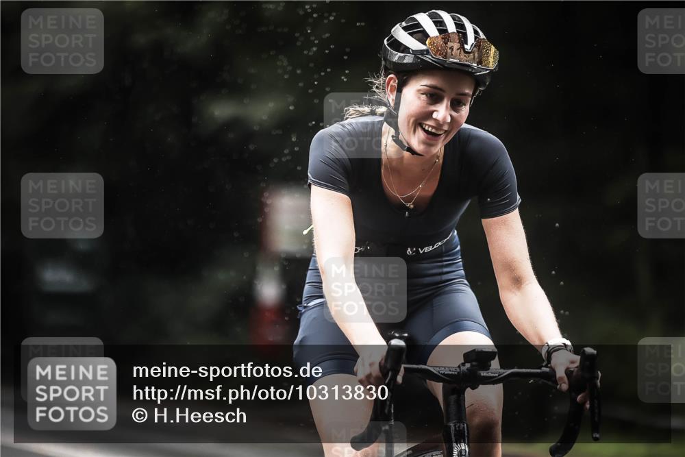 13.09.2026 - Stadtparktriathlon H.Heesch http://msf.ph/oto/10313830 13.09.2026 12:56:16 Radfahren 1154, 1191, 1260, 1268, 1426 meine-sportfotos.de