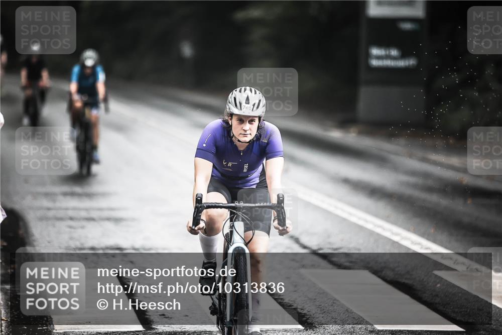 13.09.2026 - Stadtparktriathlon H.Heesch http://msf.ph/oto/10313836 13.09.2026 11:48:33 Radfahren 741, 748, 757, 774, 842, 884 meine-sportfotos.de