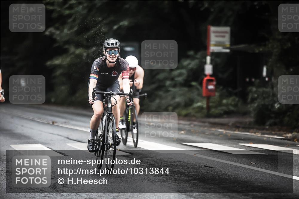 13.09.2026 - Stadtparktriathlon H.Heesch http://msf.ph/oto/10313844 13.09.2026 12:56:19 Radfahren 1154, 1191, 1260, 1268, 1275, 1426 meine-sportfotos.de