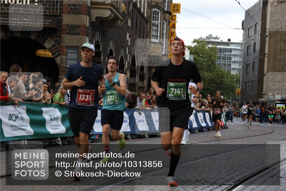 13.09.2026 - 21. swb-Marathon Bremen Strokosch-Dieckow http://msf.ph/oto/10313856 13.09.2026 13:05:28 Ziel 1336, 1822, 2297, 3196, 4025, 4729, 7102, 9273, 1301, 1562, 1879, 3242, 3271, 5199, 5725, 6579, 7141 meine-sportfotos.de