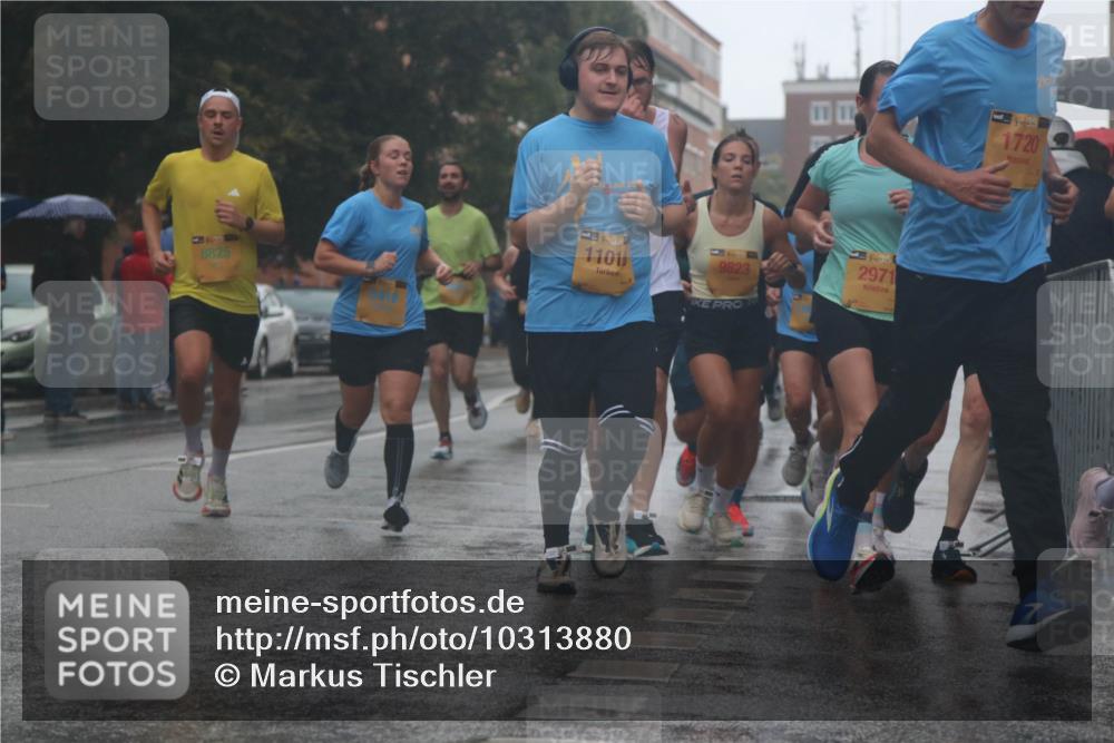 13.09.2026 - Kiel Lauf Markus Tischler http://msf.ph/oto/10313880 13.09.2026 10:41:38 Fleethörn 20, 14, 38, 2971, 9823, 8825, 1101, 1720 meine-sportfotos.de