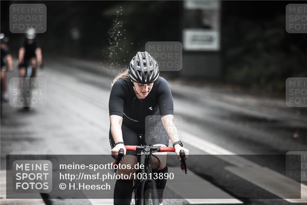 13.09.2026 - Stadtparktriathlon H.Heesch http://msf.ph/oto/10313890 13.09.2026 11:48:38 Radfahren 737, 741, 748, 757, 766, 774, 825, 884 meine-sportfotos.de
