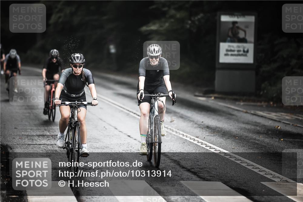13.09.2026 - Stadtparktriathlon H.Heesch http://msf.ph/oto/10313914 13.09.2026 11:48:40 Radfahren 737, 741, 748, 757, 766, 787, 825 meine-sportfotos.de