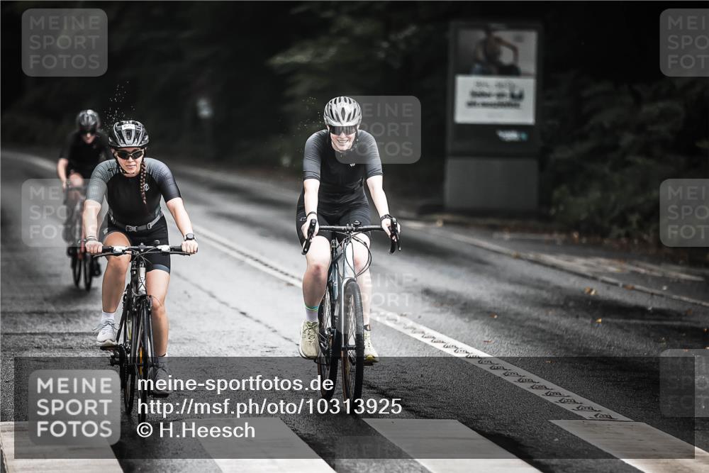 13.09.2026 - Stadtparktriathlon H.Heesch http://msf.ph/oto/10313925 13.09.2026 11:48:40 Radfahren 737, 741, 748, 757, 766, 787, 825 meine-sportfotos.de
