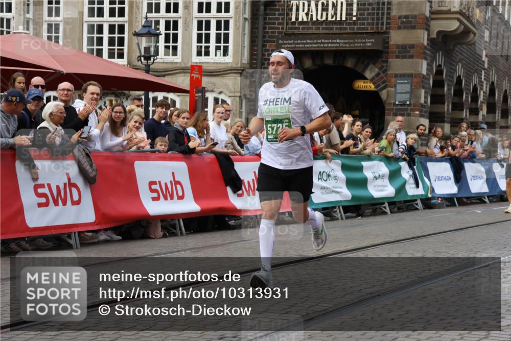 13.09.2026 - 21. swb-Marathon Bremen Strokosch-Dieckow http://msf.ph/oto/10313931 13.09.2026 13:05:32 Ziel 1336, 1822, 2297, 3196, 3365, 4025, 4729, 7102, 9273, 1017, 1301, 1562, 1879, 2538, 3242, 4157, 5199, 6025, 6579, 8973 meine-sportfotos.de