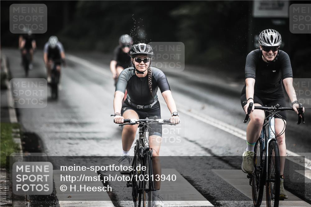13.09.2026 - Stadtparktriathlon H.Heesch http://msf.ph/oto/10313940 13.09.2026 11:48:41 Radfahren 737, 748, 757, 766, 787, 807, 825 meine-sportfotos.de