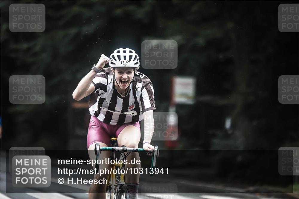 13.09.2026 - Stadtparktriathlon H.Heesch http://msf.ph/oto/10313941 13.09.2026 12:56:27 Radfahren 1154, 1164, 1192, 1202, 1208, 1268, 1275, 1366 meine-sportfotos.de