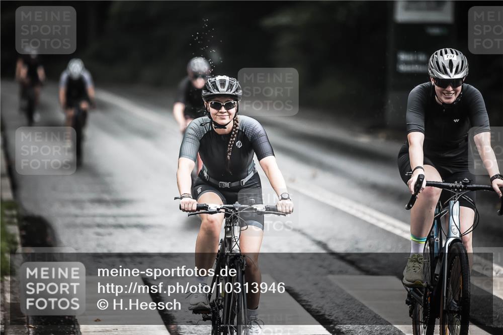 13.09.2026 - Stadtparktriathlon H.Heesch http://msf.ph/oto/10313946 13.09.2026 11:48:41 Radfahren 737, 748, 757, 766, 787, 807, 825 meine-sportfotos.de