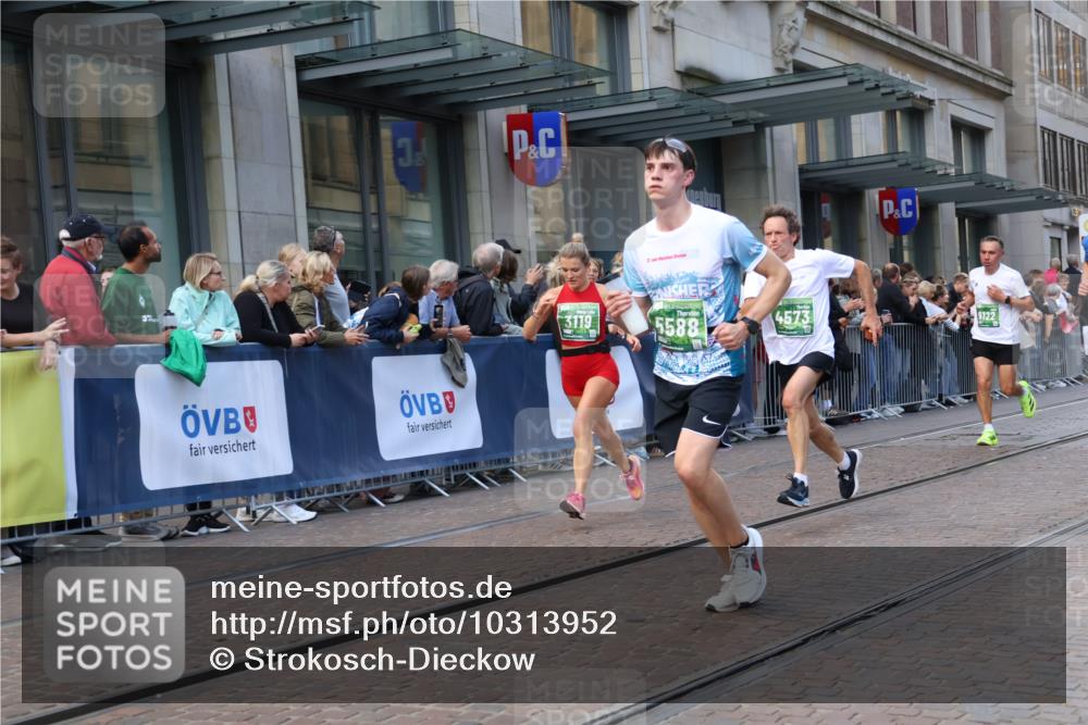 13.09.2026 - 21. swb-Marathon Bremen Strokosch-Dieckow http://msf.ph/oto/10313952 13.09.2026 13:15:34 Ziel 145, 982, 1033, 1955, 2623, 2733, 3119, 3149, 3422, 3536, 3689, 3836, 3991, 4573, 4823, 5430, 5474, 5533, 5588, 5913, 6481, 6515, 7307, 7413, 9122, 9278, 9475, 13149, 13249, 1445, 3346, 3743, 4111, 4212, 4646, 4653, 4663, 6011, 6162, 6526, 7203, 7291, 7346, 7717, 7730, 7992, 8086, 8254, 8255, 9029, 9391, 9475, 9777, 13137 meine-sportfotos.de
