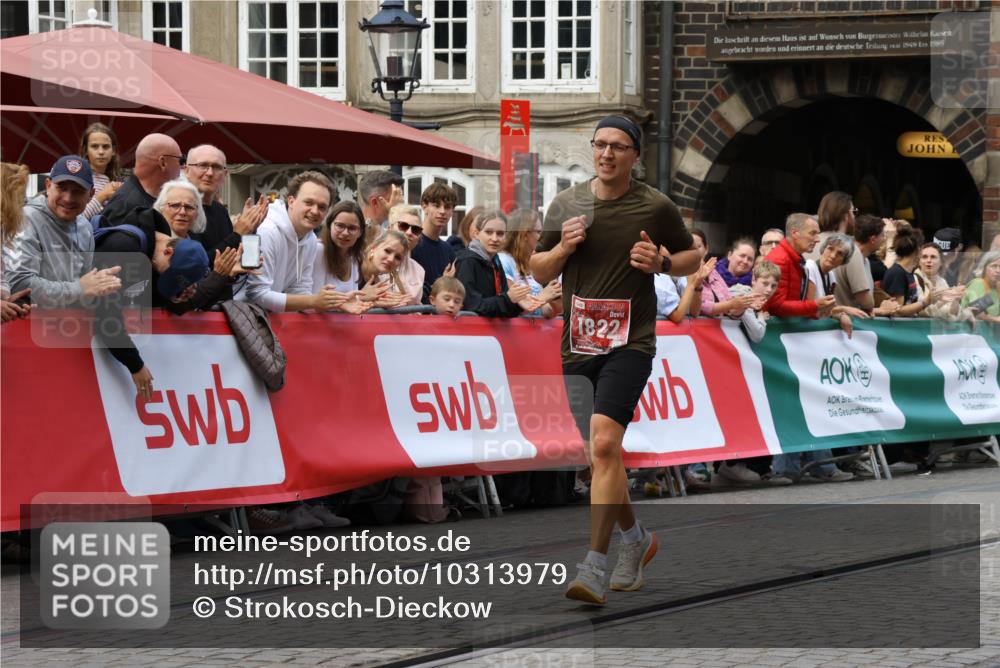 13.09.2026 - 21. swb-Marathon Bremen Strokosch-Dieckow http://msf.ph/oto/10313979 13.09.2026 13:05:36 Ziel 439, 1822, 2297, 3365, 4025, 4729, 5092, 7102, 9273, 1017, 1301, 1562, 1745, 1879, 2538, 3520, 4157, 6025, 8706, 8973, 9010 meine-sportfotos.de