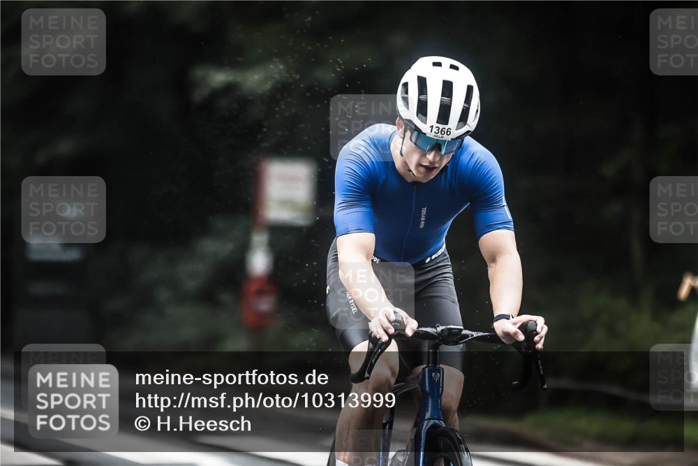 13.09.2026 - Stadtparktriathlon H.Heesch http://msf.ph/oto/10313999 13.09.2026 12:56:30 Radfahren 1156, 1164, 1192, 1202, 1208, 1253, 1366, 1389 meine-sportfotos.de