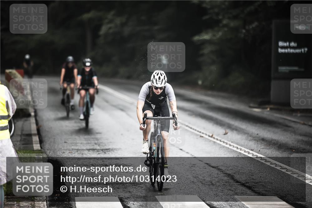 13.09.2026 - Stadtparktriathlon H.Heesch http://msf.ph/oto/10314023 13.09.2026 11:48:43 Radfahren 737, 748, 757, 766, 787, 804, 807, 825 meine-sportfotos.de