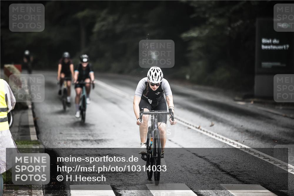 13.09.2026 - Stadtparktriathlon H.Heesch http://msf.ph/oto/10314033 13.09.2026 11:48:44 Radfahren 737, 748, 766, 787, 804, 807, 825 meine-sportfotos.de