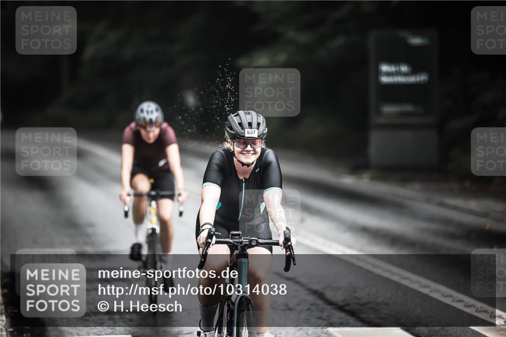 13.09.2026 - Stadtparktriathlon H.Heesch http://msf.ph/oto/10314038 13.09.2026 11:48:47 Radfahren 737, 766, 787, 804, 807, 825, 867 meine-sportfotos.de