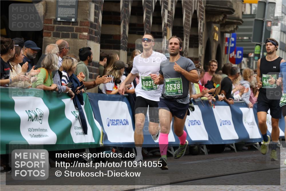 13.09.2026 - 21. swb-Marathon Bremen Strokosch-Dieckow http://msf.ph/oto/10314055 13.09.2026 13:05:42 Ziel 439, 3271, 3365, 4025, 5092, 7102, 7141, 9273, 1017, 1745, 2538, 3520, 4157, 6025, 6058, 8706, 8877, 8973, 9010 meine-sportfotos.de
