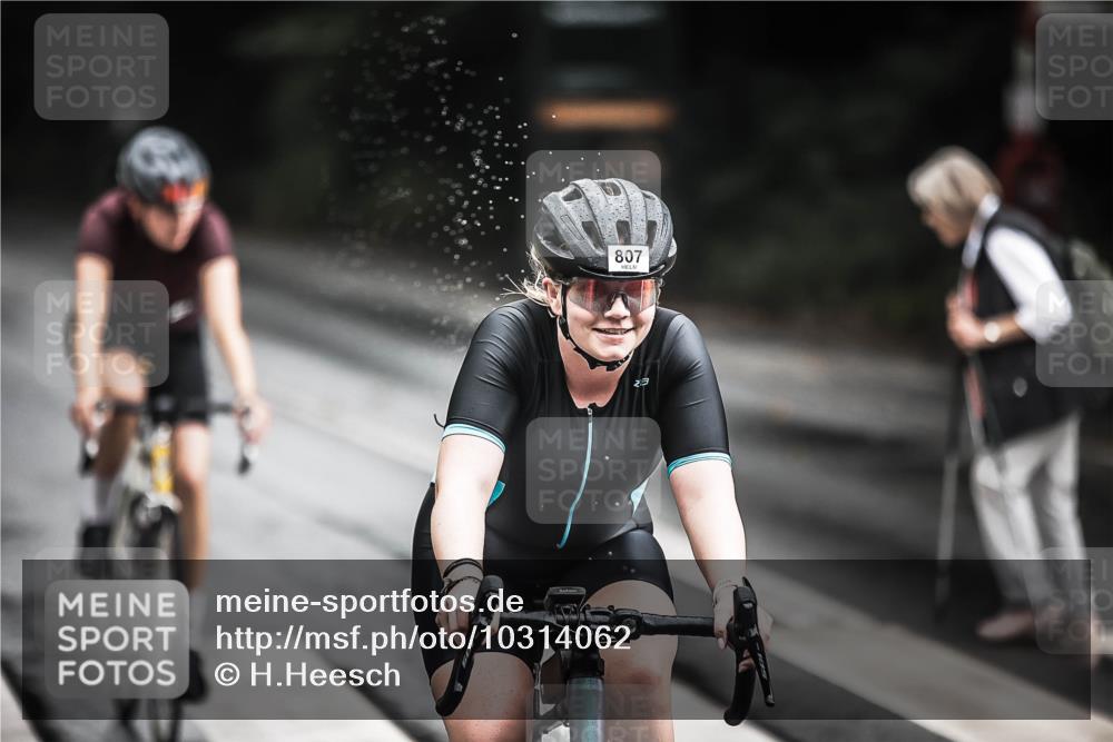 13.09.2026 - Stadtparktriathlon H.Heesch http://msf.ph/oto/10314062 13.09.2026 11:48:47 Radfahren 737, 766, 787, 804, 807, 825, 867 meine-sportfotos.de