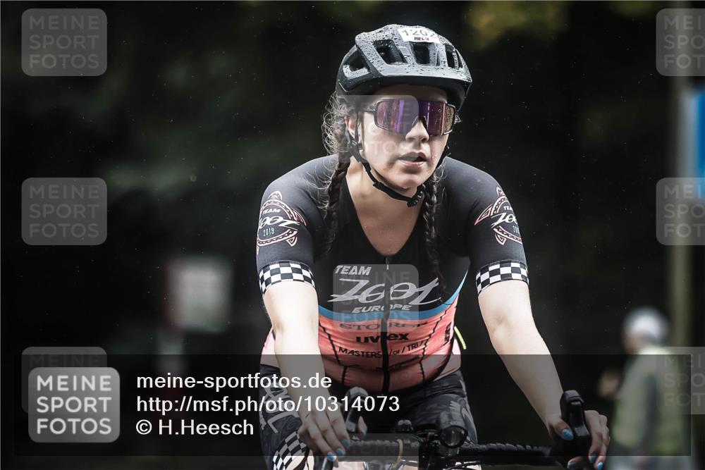13.09.2026 - Stadtparktriathlon H.Heesch http://msf.ph/oto/10314073 13.09.2026 12:56:33 Radfahren 1123, 1156, 1164, 1192, 1202, 1208, 1253, 1271, 1366, 1389 meine-sportfotos.de