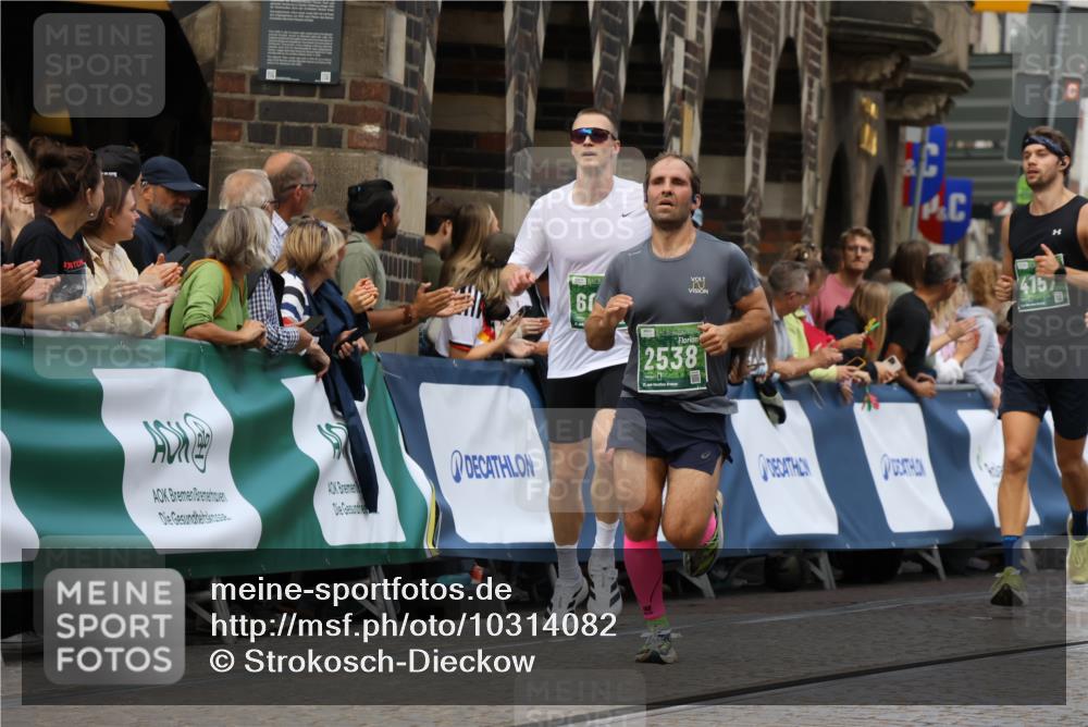 13.09.2026 - 21. swb-Marathon Bremen Strokosch-Dieckow http://msf.ph/oto/10314082 13.09.2026 13:05:42 Ziel 439, 3271, 3365, 4025, 5092, 7102, 7141, 9273, 1017, 1745, 2538, 3520, 4157, 6025, 6058, 8706, 8877, 8973, 9010 meine-sportfotos.de