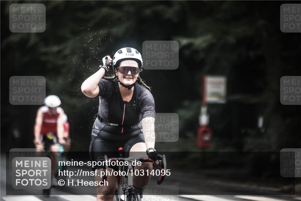 13.09.2026 - Stadtparktriathlon H.Heesch http://msf.ph/oto/10314095 13.09.2026 12:56:35 Radfahren 1123, 1156, 1164, 1202, 1208, 1253, 1271, 1366, 1389, 1427 meine-sportfotos.de