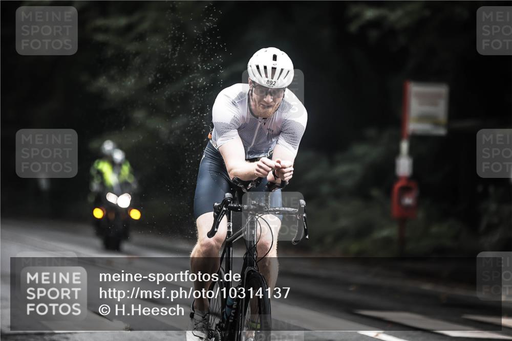 13.09.2026 - Stadtparktriathlon H.Heesch http://msf.ph/oto/10314137 13.09.2026 11:49:14 Radfahren 744, 892 meine-sportfotos.de