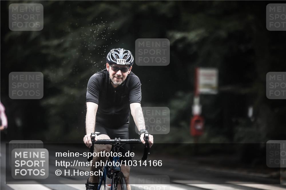 13.09.2026 - Stadtparktriathlon H.Heesch http://msf.ph/oto/10314166 13.09.2026 12:56:38 Radfahren 1123, 1156, 1176, 1202, 1241, 1253, 1271, 1389, 1427 meine-sportfotos.de