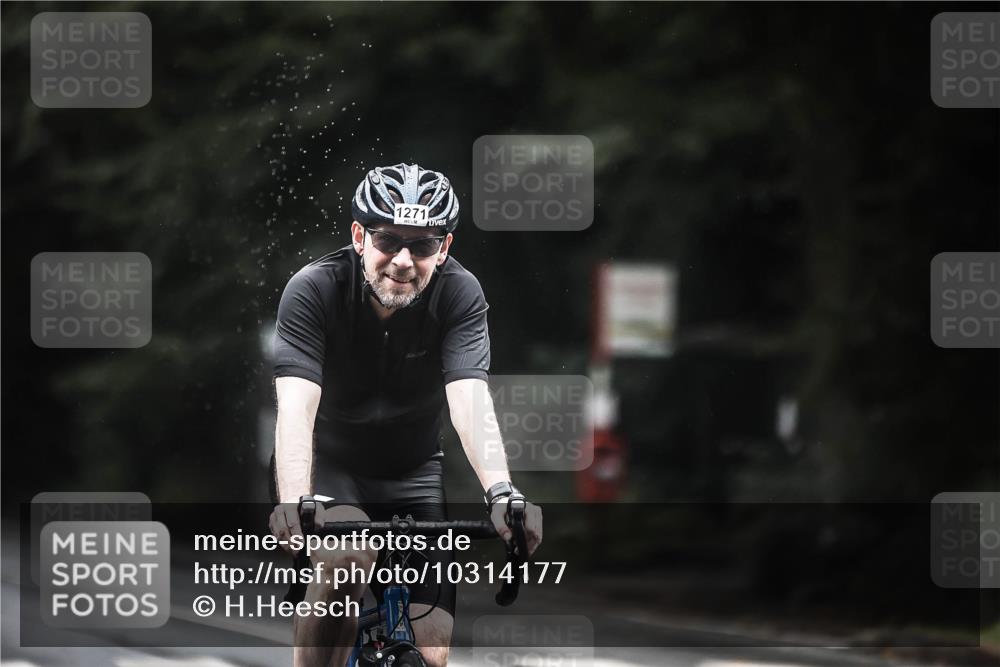 13.09.2026 - Stadtparktriathlon H.Heesch http://msf.ph/oto/10314177 13.09.2026 12:56:38 Radfahren 1123, 1156, 1176, 1202, 1241, 1253, 1271, 1389, 1427 meine-sportfotos.de