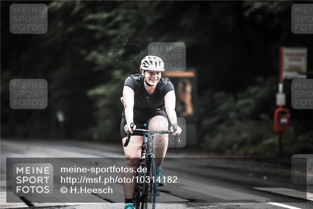 13.09.2026 - Stadtparktriathlon H.Heesch http://msf.ph/oto/10314182 13.09.2026 11:49:21 Radfahren 732, 770, 879 meine-sportfotos.de