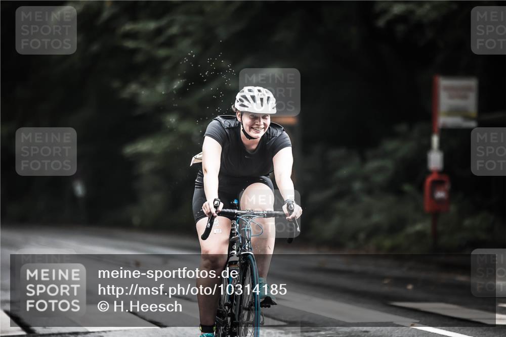 13.09.2026 - Stadtparktriathlon H.Heesch http://msf.ph/oto/10314185 13.09.2026 11:49:21 Radfahren 732, 770, 879 meine-sportfotos.de
