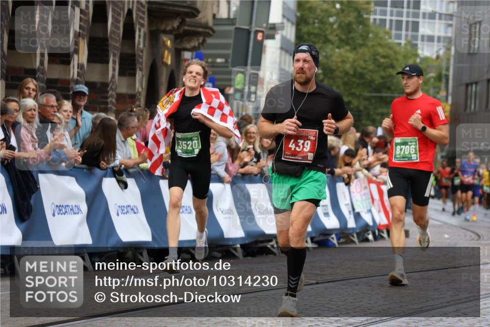 13.09.2026 - 21. swb-Marathon Bremen Strokosch-Dieckow http://msf.ph/oto/10314230 13.09.2026 13:05:46 Ziel 439, 3242, 3271, 3365, 4025, 5092, 5199, 5725, 6579, 7141, 9273, 1745, 3520, 4157, 4712, 5803, 6058, 7399, 8334, 8706, 8877, 8983, 9010, 9918 meine-sportfotos.de