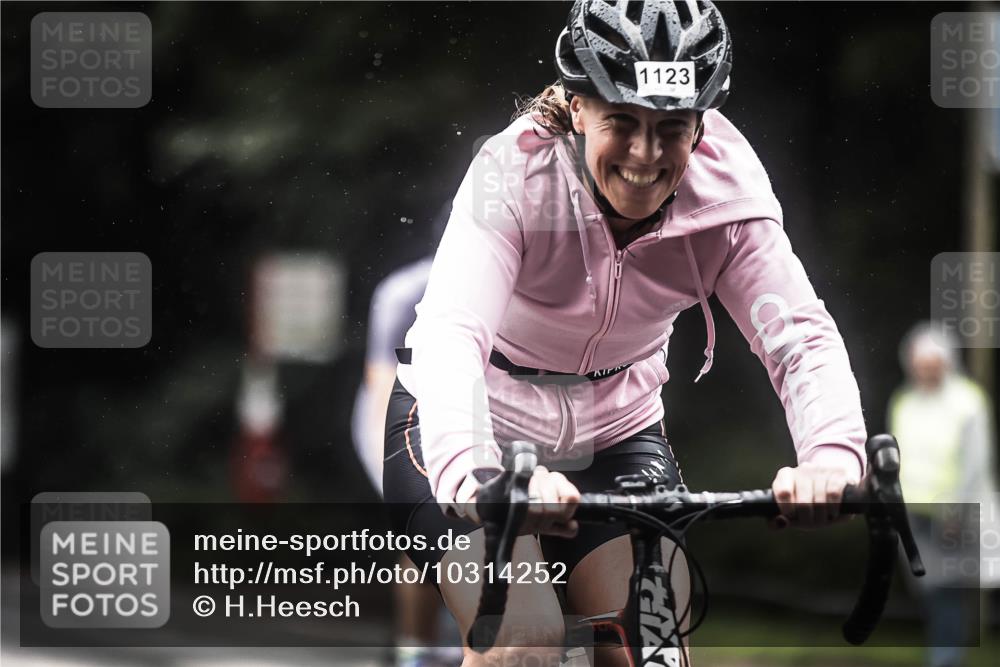 13.09.2026 - Stadtparktriathlon H.Heesch http://msf.ph/oto/10314252 13.09.2026 12:56:41 Radfahren 1105, 1123, 1176, 1231, 1241, 1253, 1271, 1389, 1427 meine-sportfotos.de