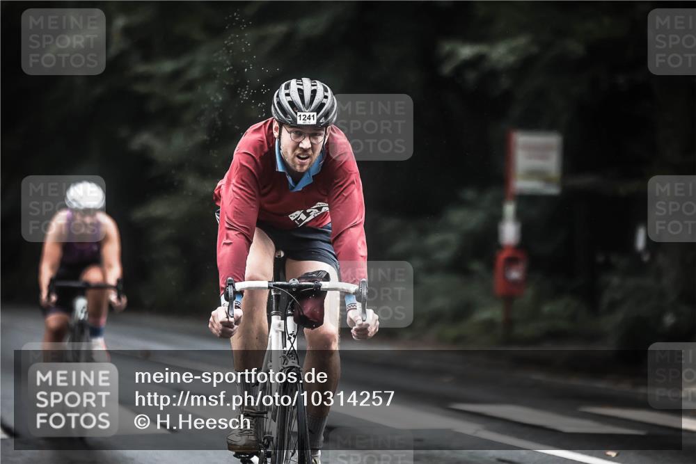 13.09.2026 - Stadtparktriathlon H.Heesch http://msf.ph/oto/10314257 13.09.2026 12:56:44 Radfahren 1083, 1105, 1123, 1176, 1231, 1241, 1427 meine-sportfotos.de