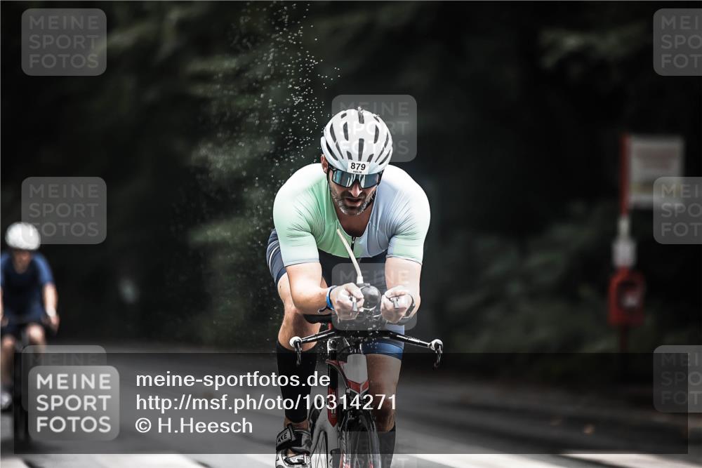 13.09.2026 - Stadtparktriathlon H.Heesch http://msf.ph/oto/10314271 13.09.2026 11:49:25 Radfahren 732, 770, 879 meine-sportfotos.de