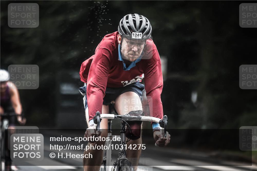 13.09.2026 - Stadtparktriathlon H.Heesch http://msf.ph/oto/10314275 13.09.2026 12:56:44 Radfahren 1083, 1105, 1123, 1176, 1231, 1241, 1427 meine-sportfotos.de
