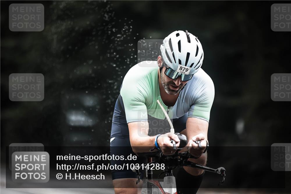 13.09.2026 - Stadtparktriathlon H.Heesch http://msf.ph/oto/10314288 13.09.2026 11:49:25 Radfahren 732, 770, 879 meine-sportfotos.de