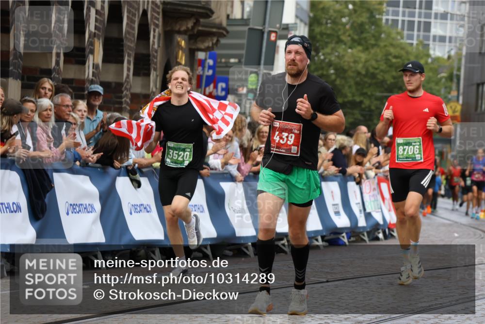 13.09.2026 - 21. swb-Marathon Bremen Strokosch-Dieckow http://msf.ph/oto/10314289 13.09.2026 13:05:46 Ziel 439, 3242, 3271, 3365, 4025, 5092, 5199, 5725, 6579, 7141, 9273, 1745, 3520, 4157, 4712, 5803, 6058, 7399, 8334, 8706, 8877, 8983, 9010, 9918 meine-sportfotos.de