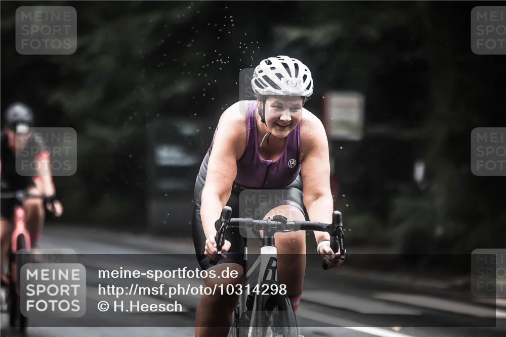 13.09.2026 - Stadtparktriathlon H.Heesch http://msf.ph/oto/10314298 13.09.2026 12:56:45 Radfahren 1083, 1105, 1123, 1176, 1205, 1231, 1241, 1427 meine-sportfotos.de