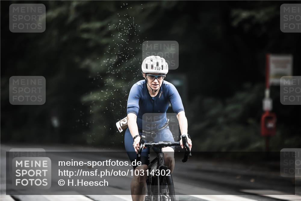 13.09.2026 - Stadtparktriathlon H.Heesch http://msf.ph/oto/10314302 13.09.2026 11:49:27 Radfahren 732, 770, 810, 879 meine-sportfotos.de