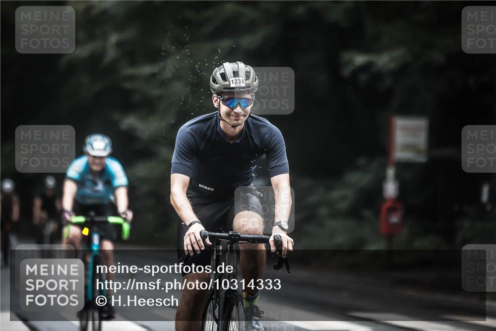 13.09.2026 - Stadtparktriathlon H.Heesch http://msf.ph/oto/10314333 13.09.2026 12:56:48 Radfahren 1083, 1105, 1115, 1163, 1176, 1205, 1231, 1241, 1272, 1386 meine-sportfotos.de